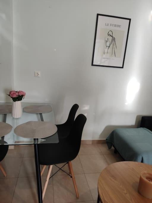 Montnoir Appartement Mavrovoúnion Eksteriør billede