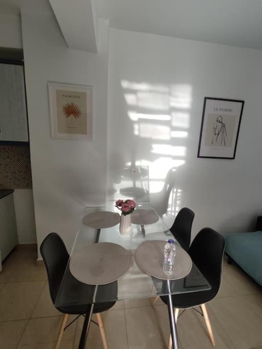 Montnoir Appartement Mavrovoúnion Eksteriør billede